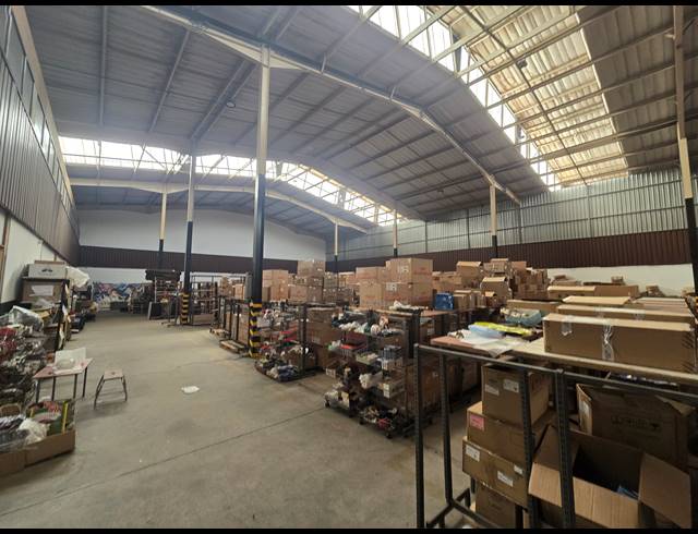 1,589M² FACTORY TO LET IN BOKSBURG EAST